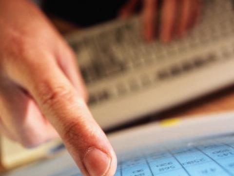 До днес 548 от 1154 издържаха централизирания конкурс за малдши експерти